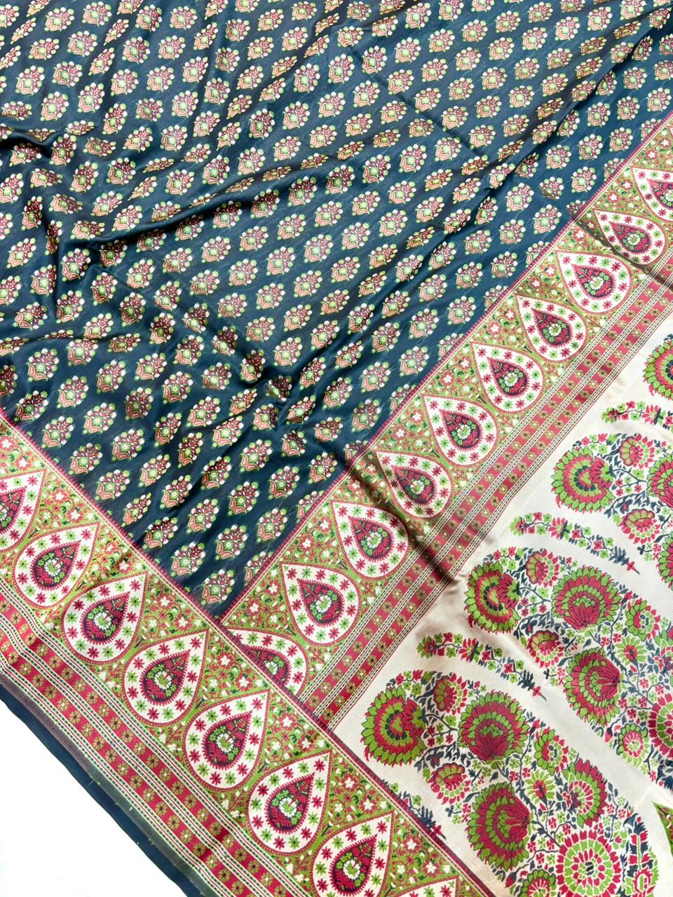 Saree Banarasi Pashmina Weaving