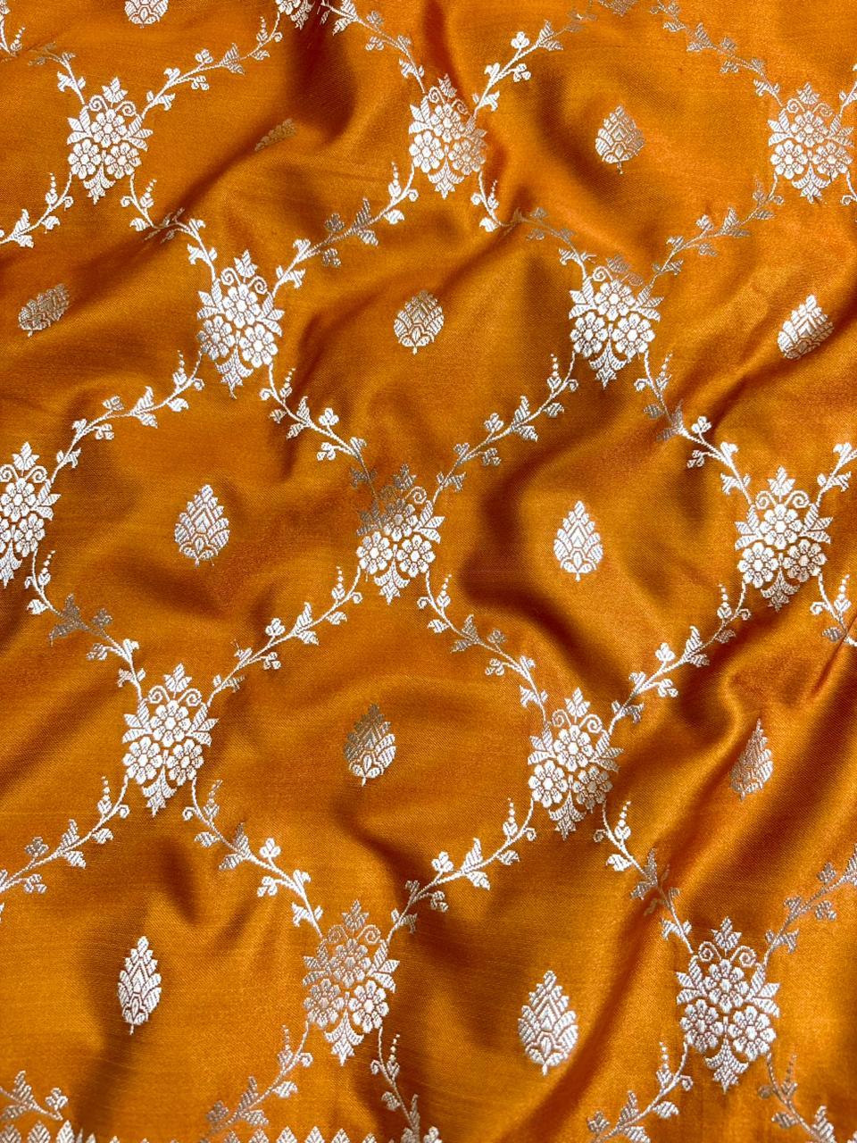 Saree Mashru Silk Jaal & Buti