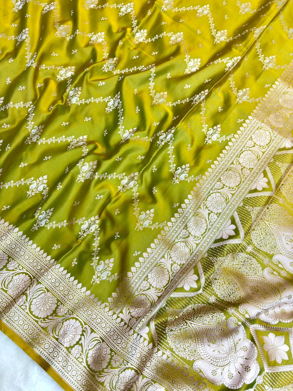 Saree Mashru Silk Laheria Meenakari