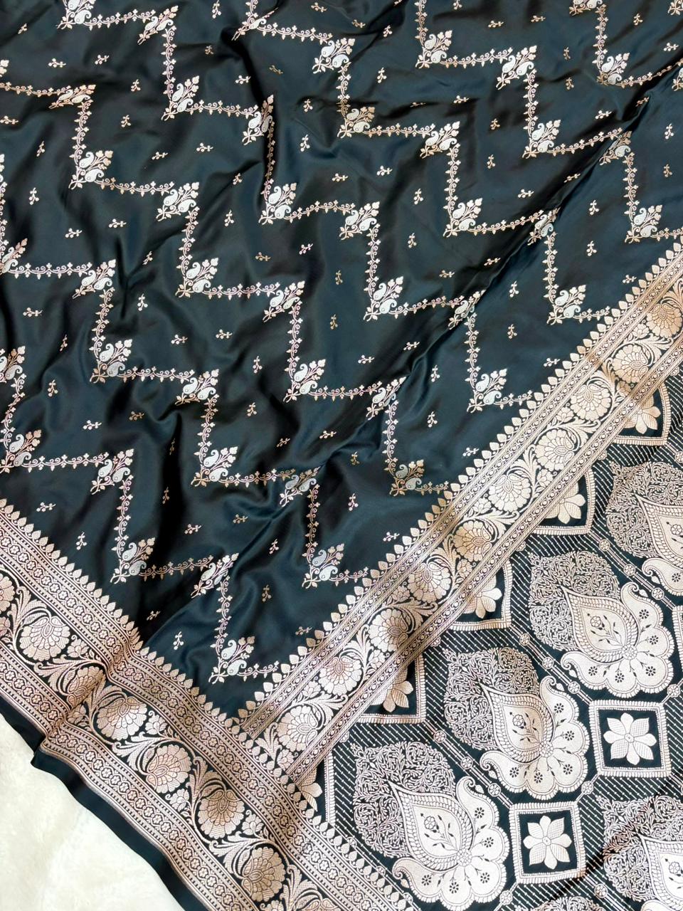 Saree Mashru Silk Laheria Meenakari