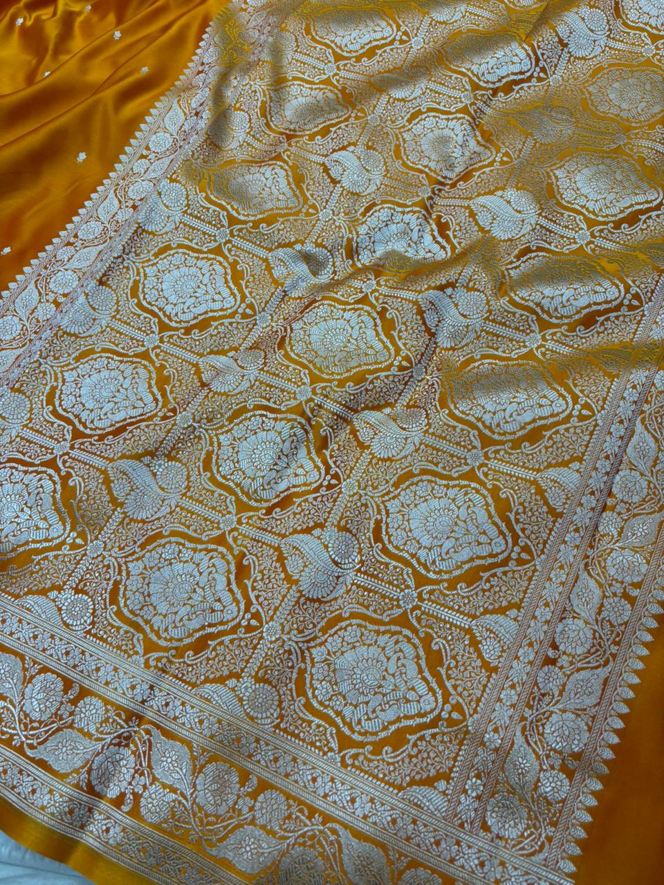 Saree Mashru Silk Small Buti