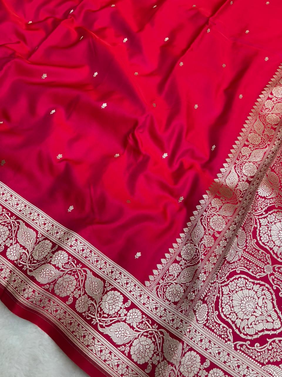 Saree Mashru Silk Small Buti