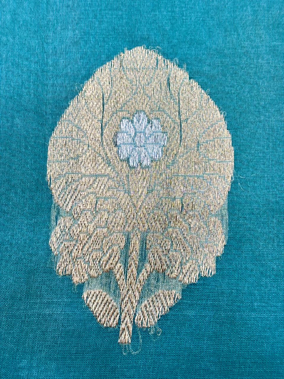 Saree Pure Banarasi Kora Silk borderless buta