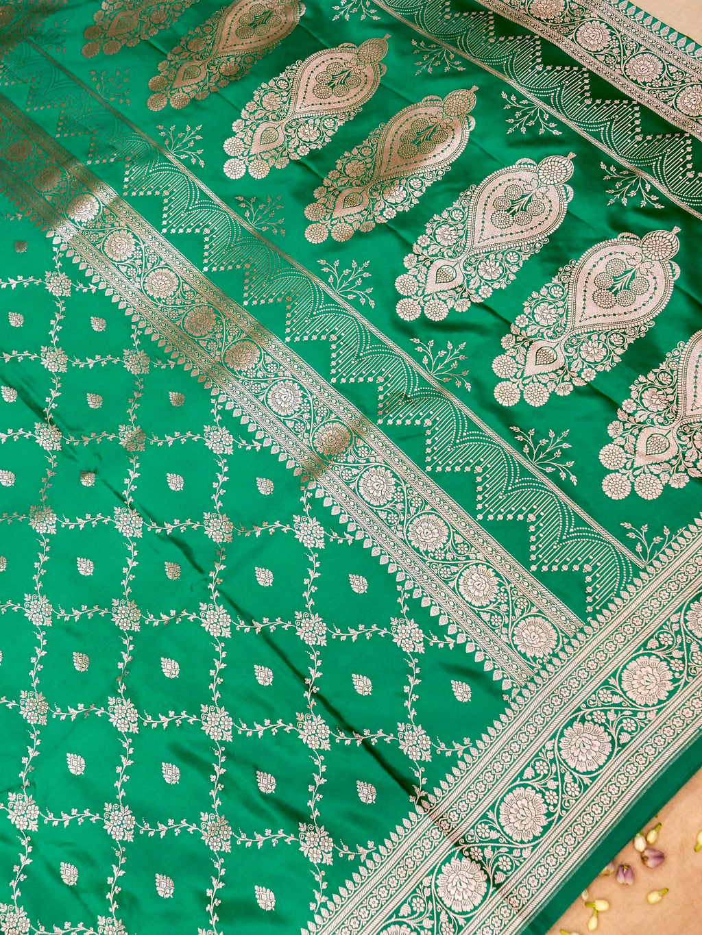 Banarasi Mashru Silk Jall in green
