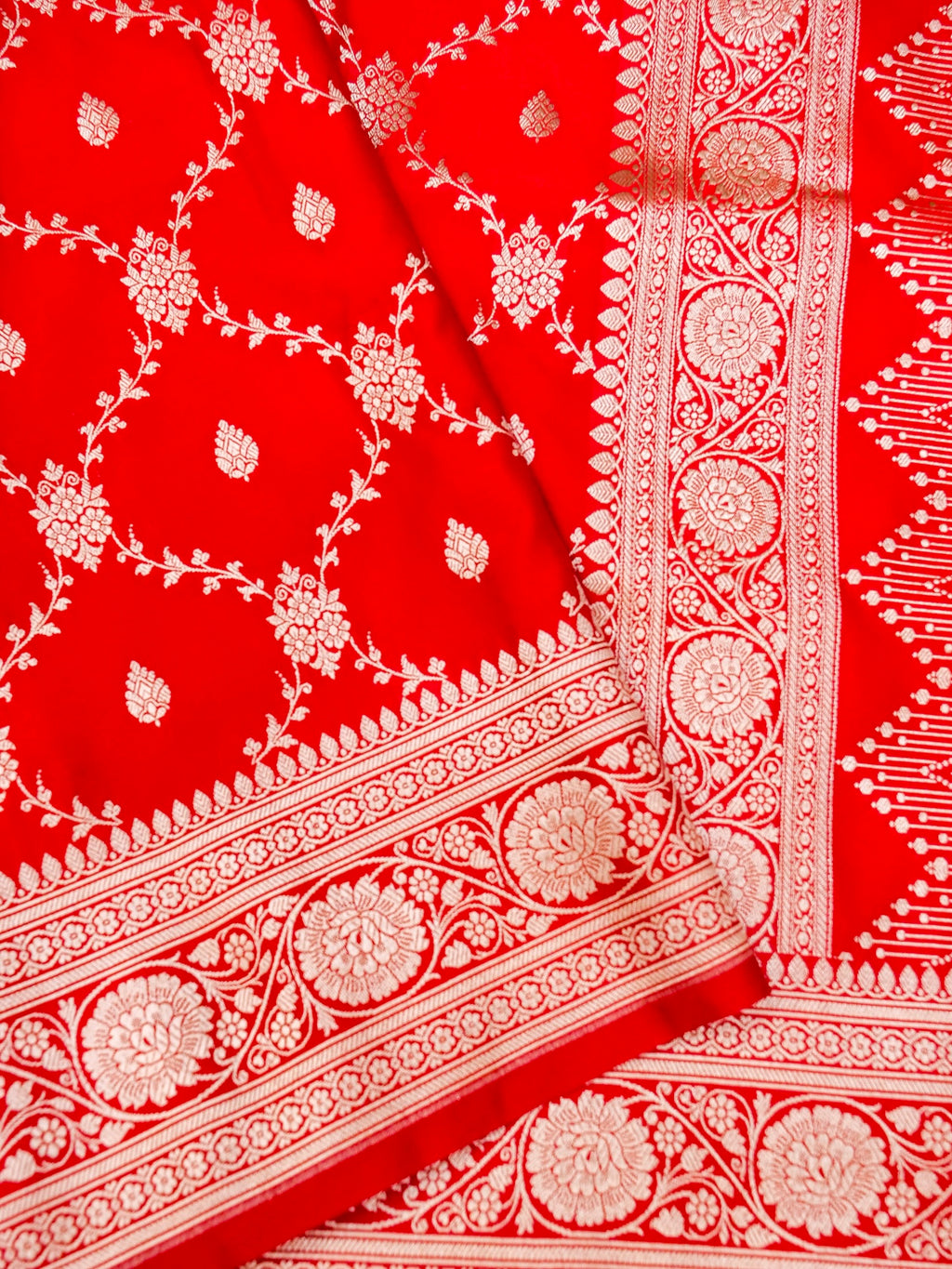Banarasi Mashru Silk Jall in vibrant red