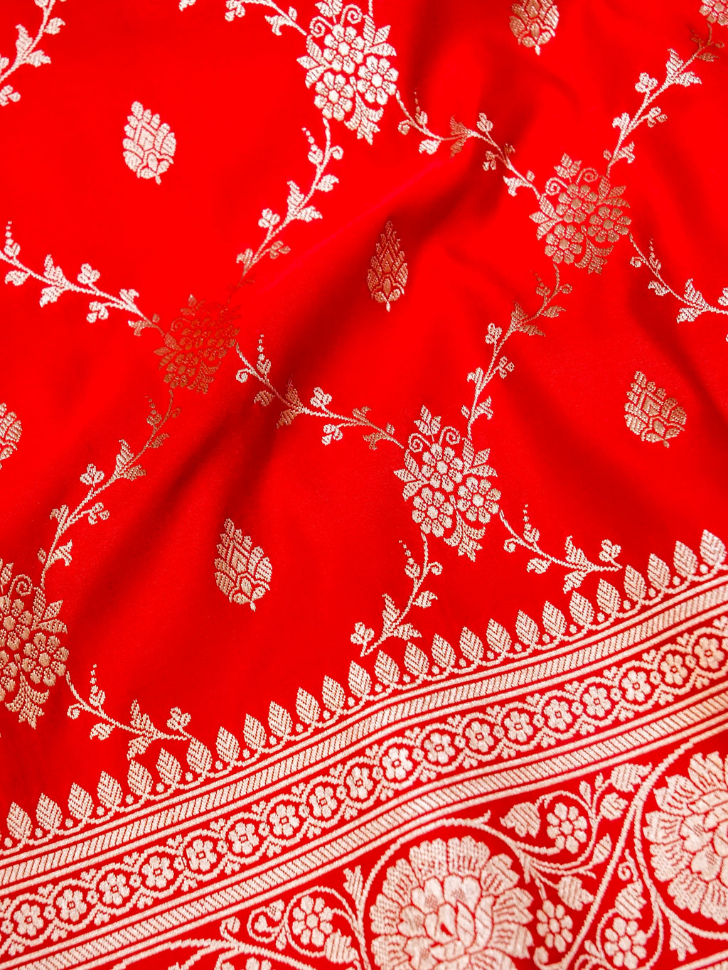 Banarasi Mashru Silk Jall in vibrant red
