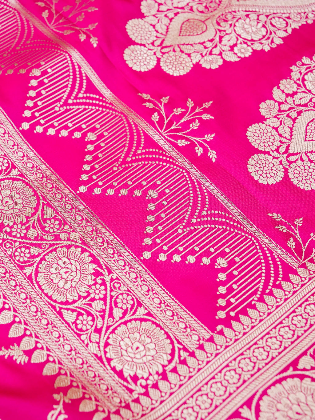 Banarasi Mashru Silk Jall in pink