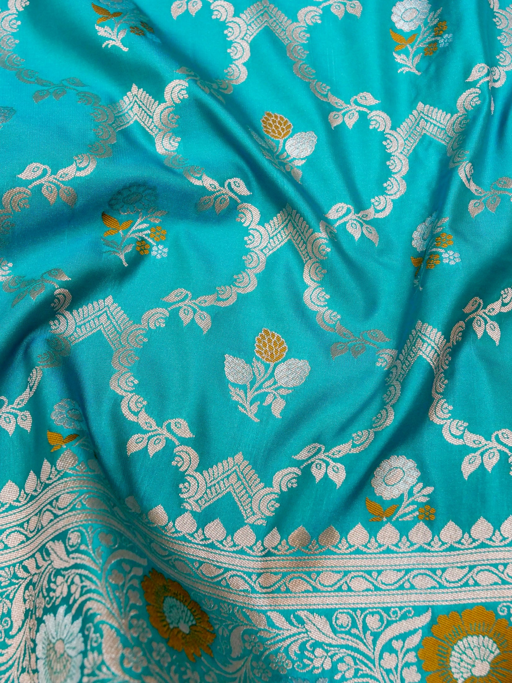 Banarasi Katan Mina Jall