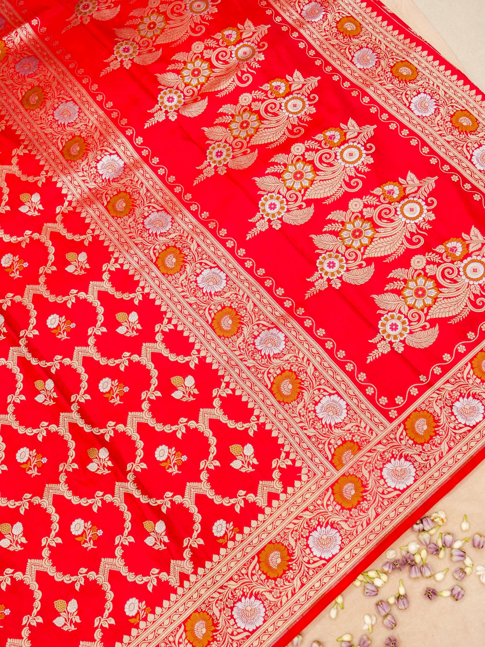 Banarasi Katan Mina Jall