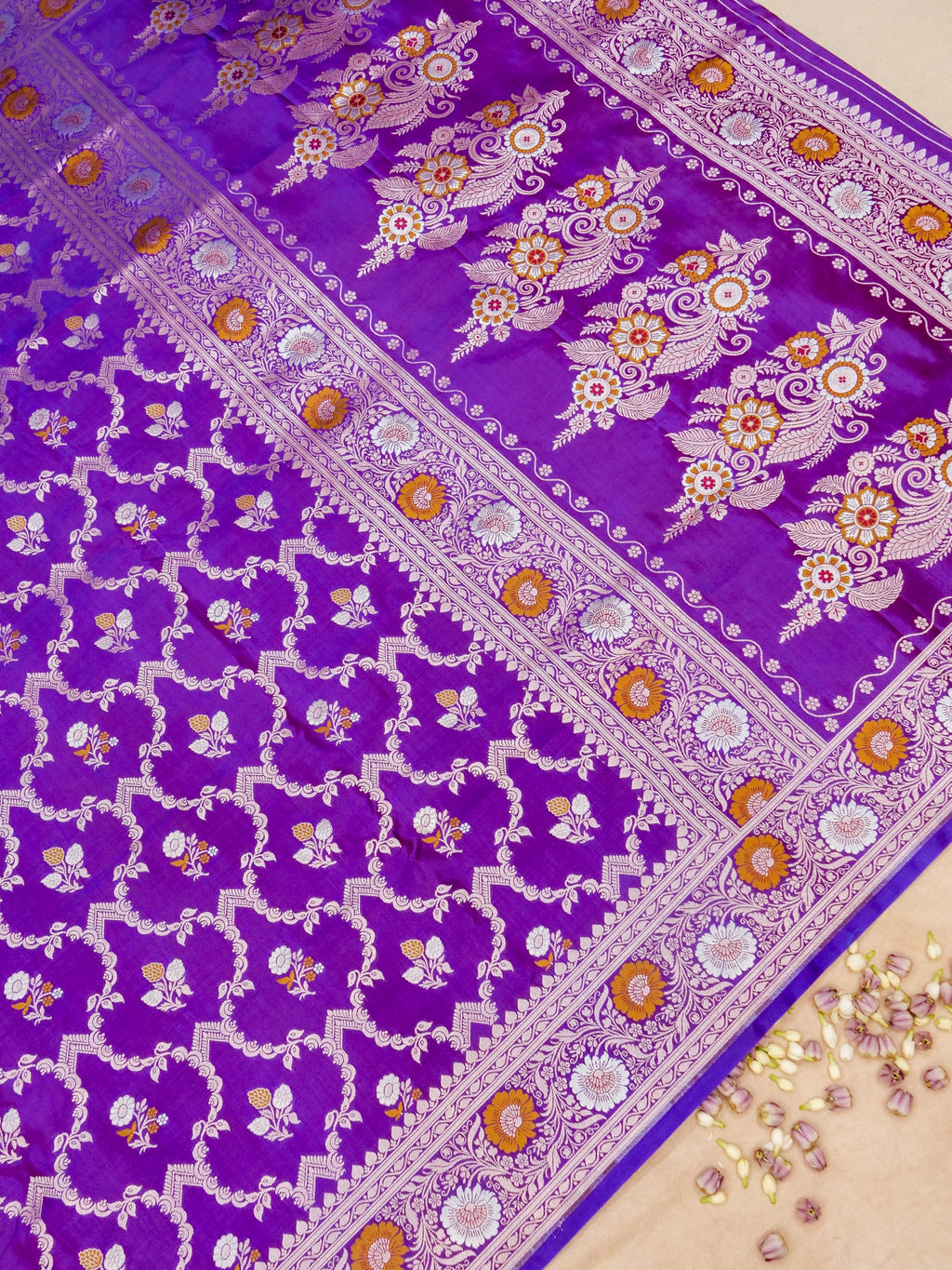Banarasi Katan Mina Jall