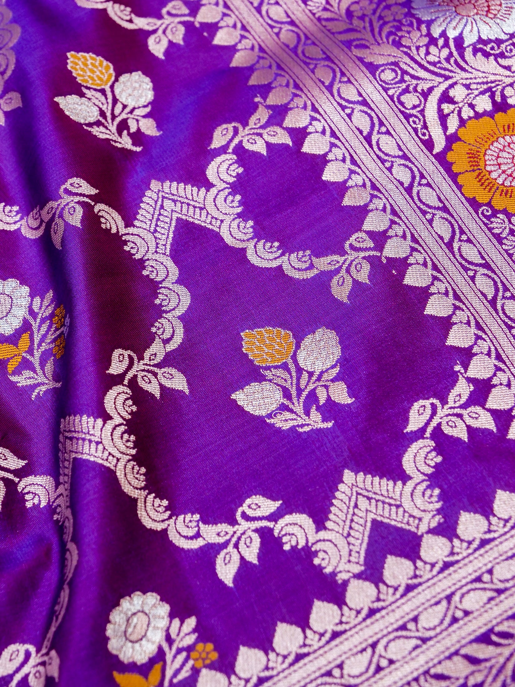 Banarasi Katan Mina Jall